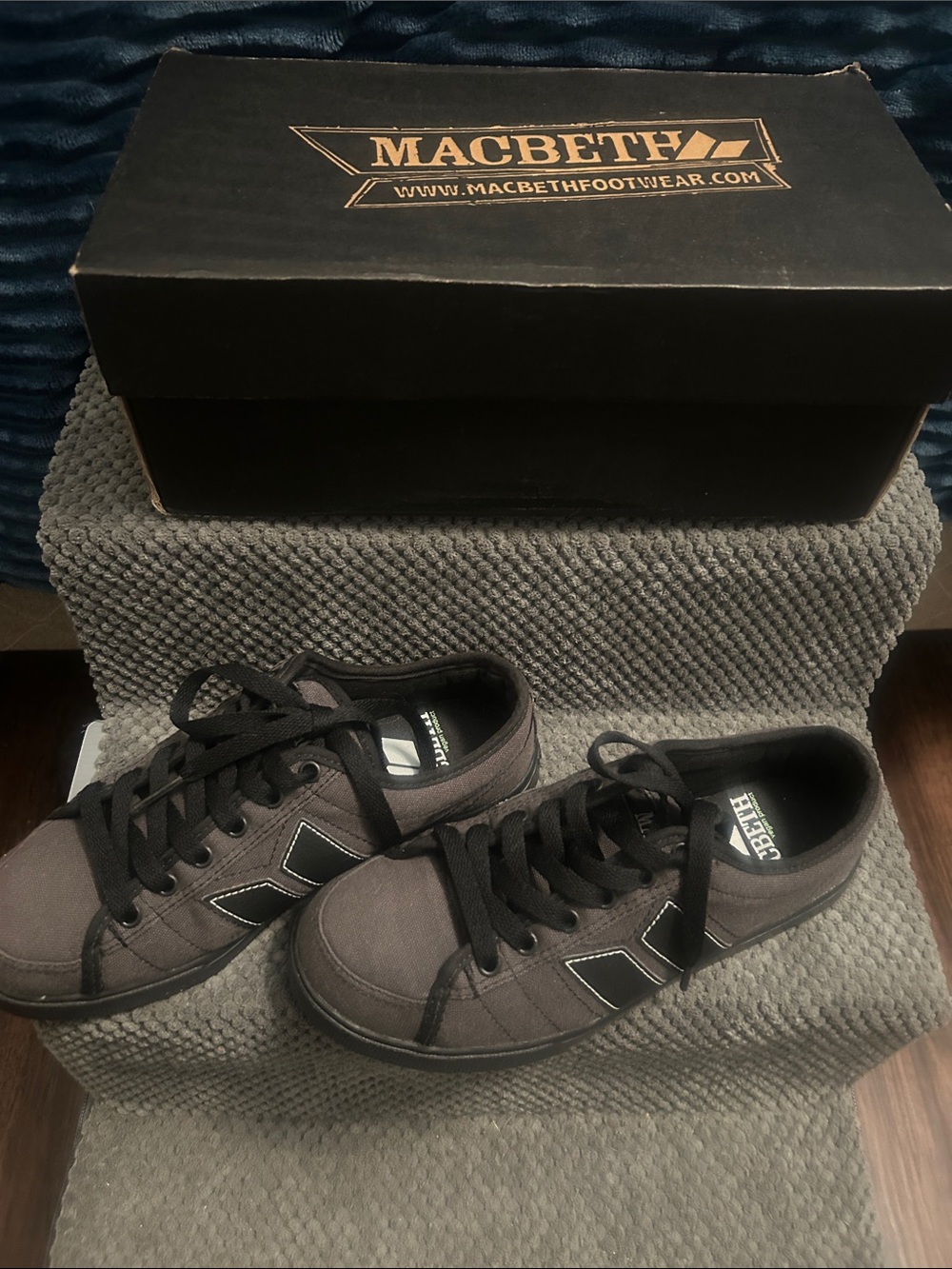 Macbeth Collection by Margaret Josephs Charcoal Gray Low-Top Sneakers